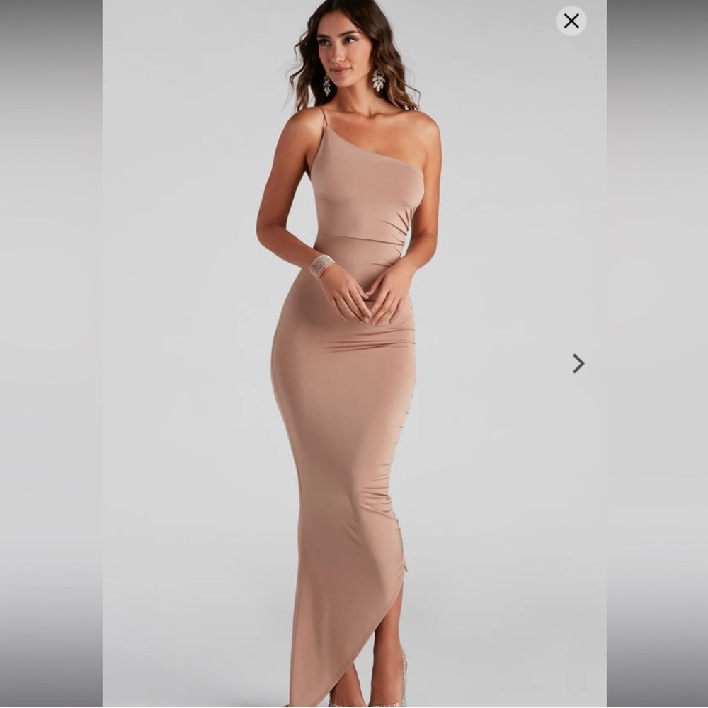 Windsor Elegant One-Shoulder Tan Dress